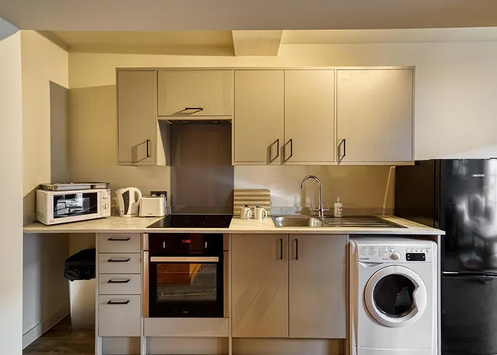 Renaissance 7 - 1 Bedroom Apartment In Southport